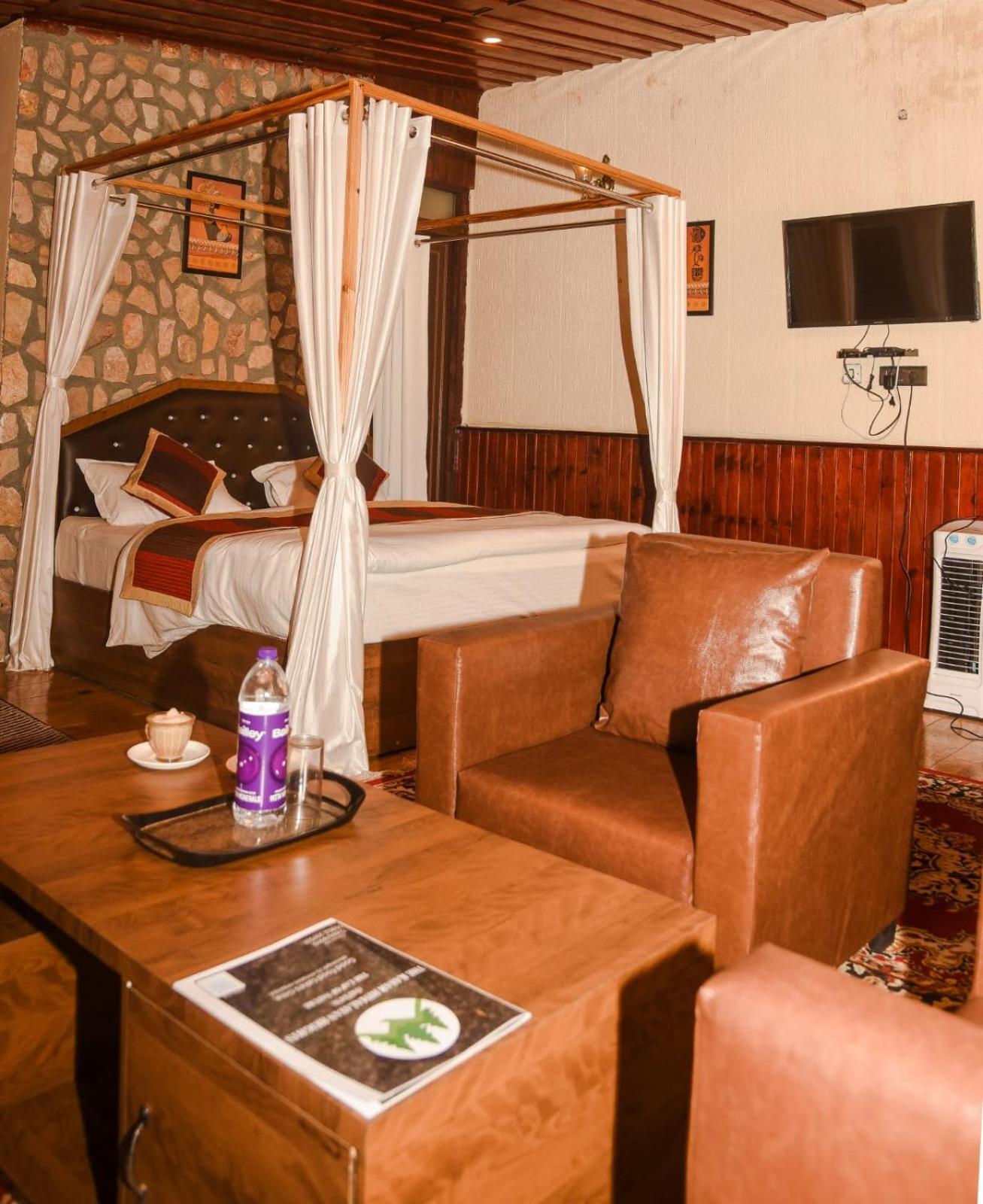 The Himalayan Heights Satya'S Kasardevi Hotel Almora Exterior photo